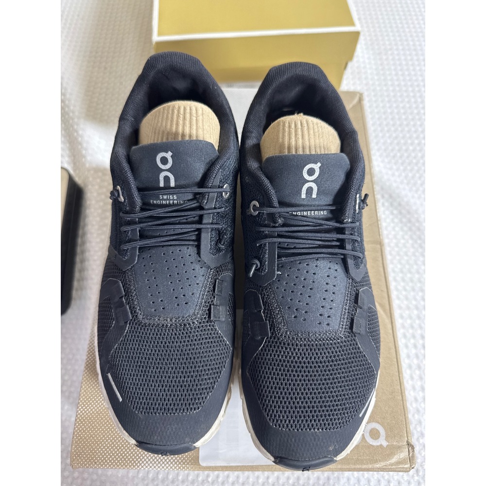 On Running Cloud Women W8 Black White Swiss Engineering EUC